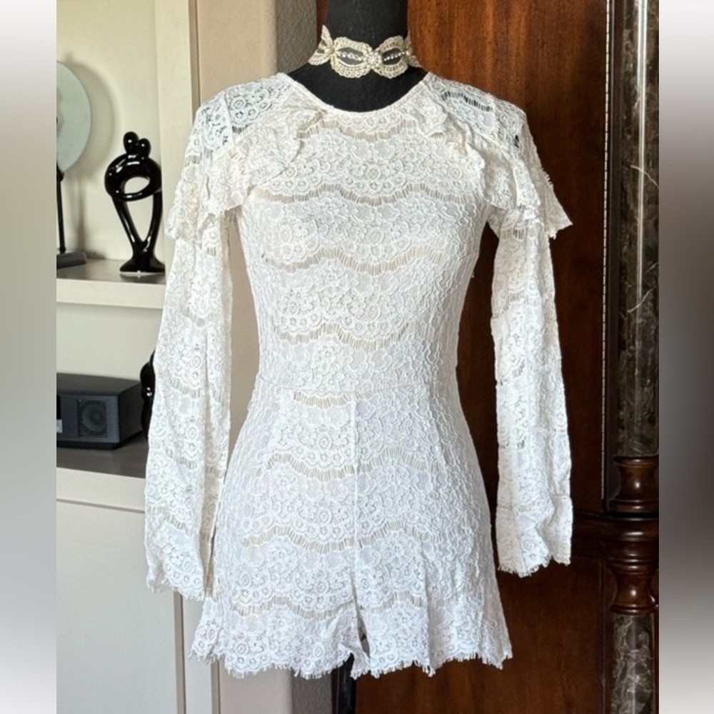 Gianni Bini Ivory Lace Romper